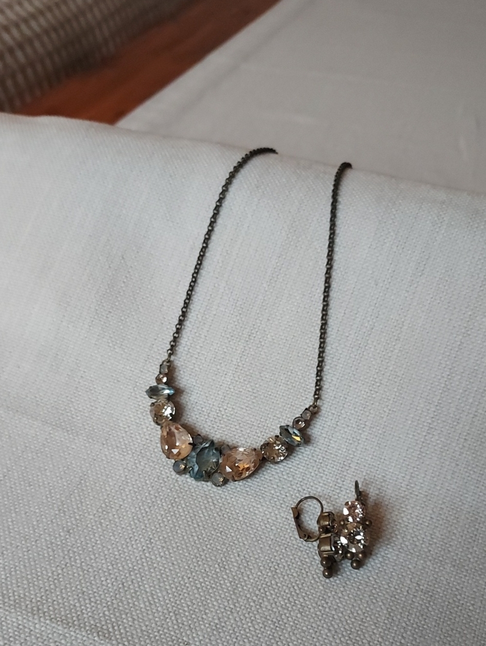 Sorrelli Blue and Champagne Crystal Bib Necklace with Matching Earrings